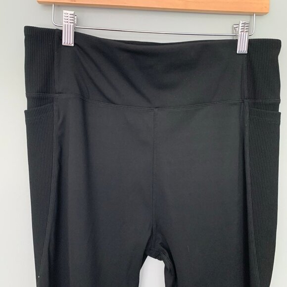 Tone It Up black XL pull on elastic waist stretch leggings with pockets - Picture 2 of 9